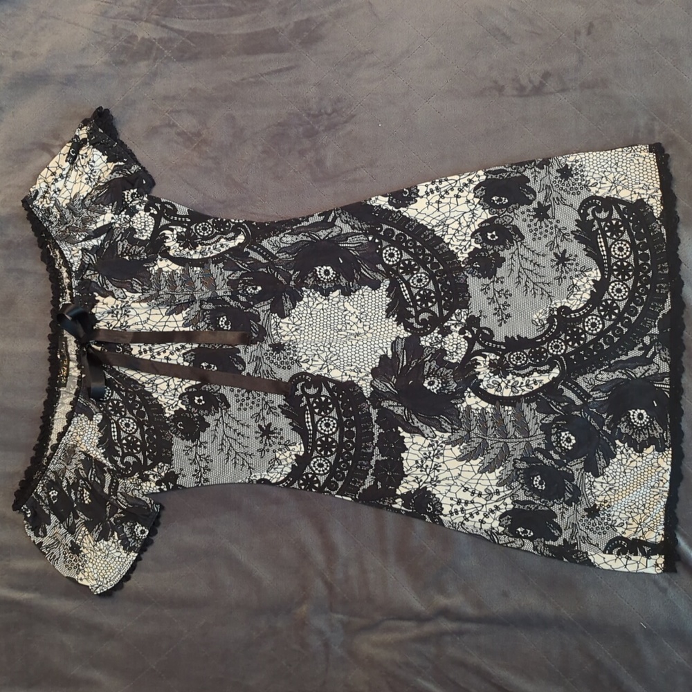 Strass dress with lace print